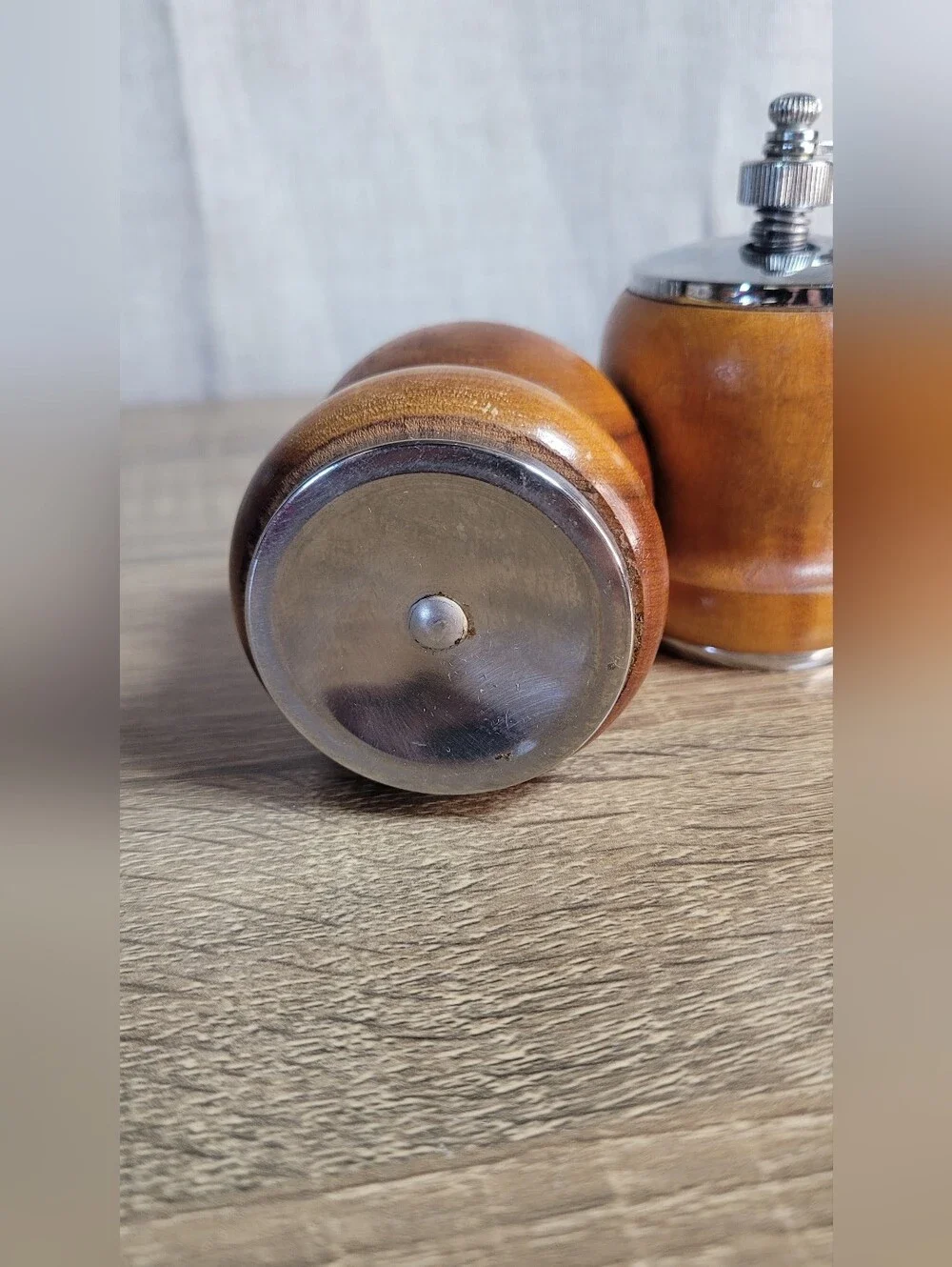 Wooden Salt and Pepper Mill Set with Chrome Tops - Brown MCM Vintage